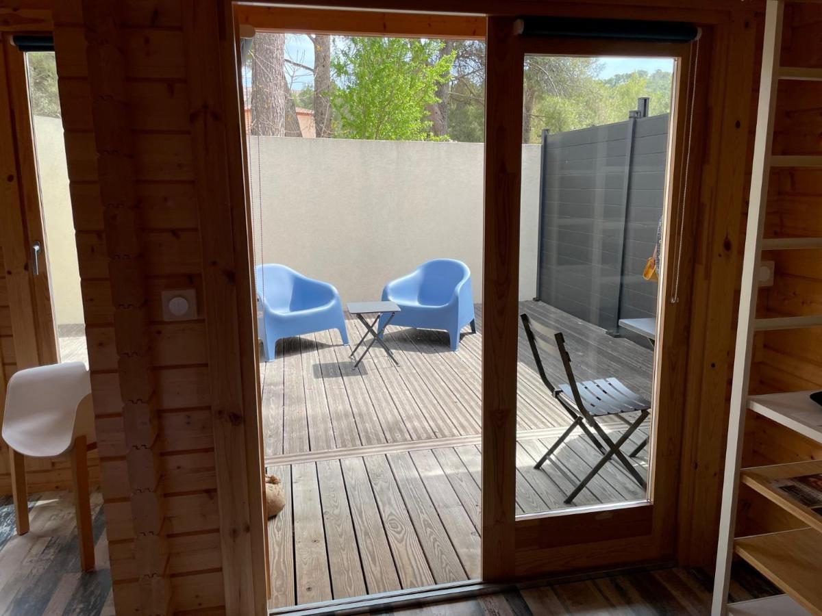 Chalet De La Source Rognac Exterior photo